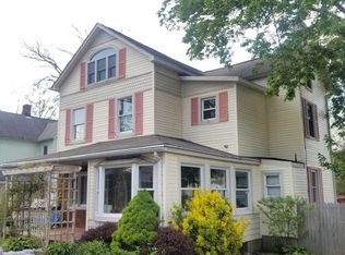 7 Bell St, Stanhope, NJ 07874