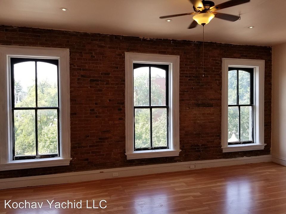 1st image of 1915 Park Ave #1917
