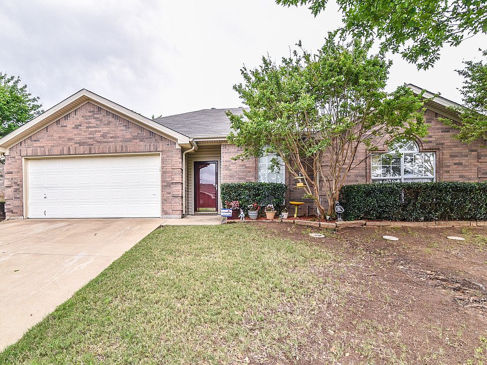 1st image of 606 Saint Eric Dr