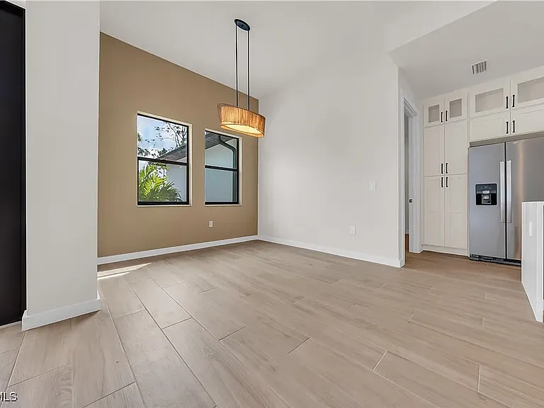 2719 2nd St NW — Photo 9