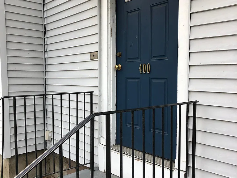 400 Harvard St #1 — Photo 17