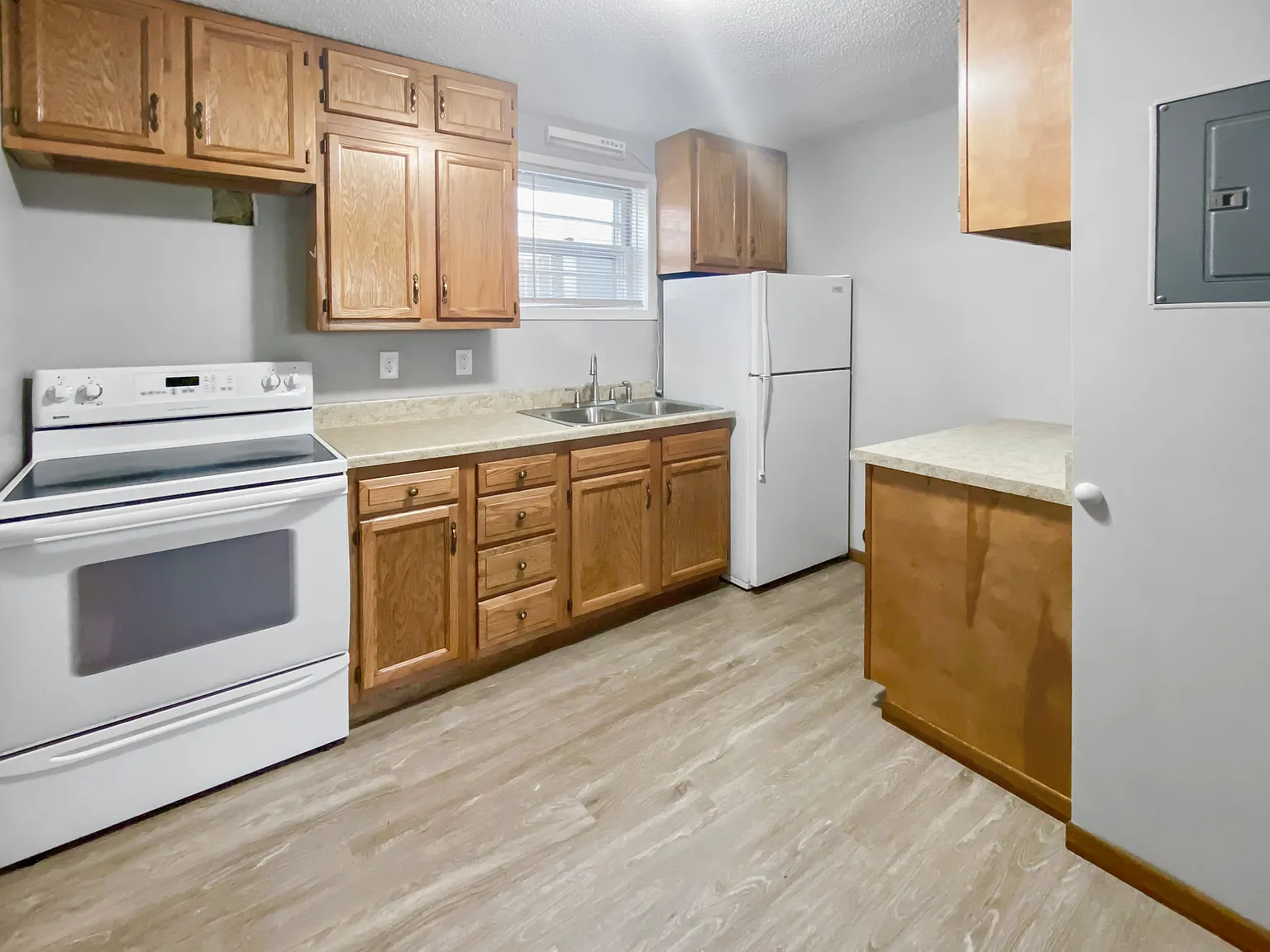 2 bed, 780 sqft, $895 — Photo 4