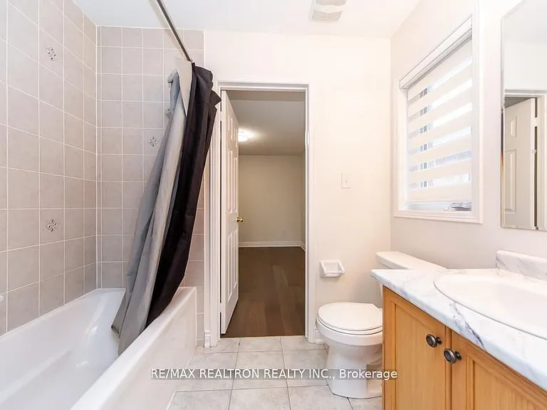 24 Skelton Cres — Photo 27