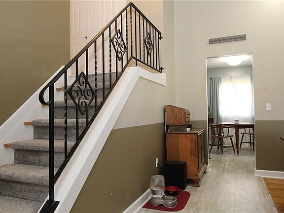 3rd image of 1880 Valewood Dr