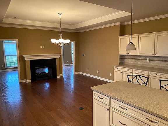 2nd image of 128 Rumsey Cir Unit A