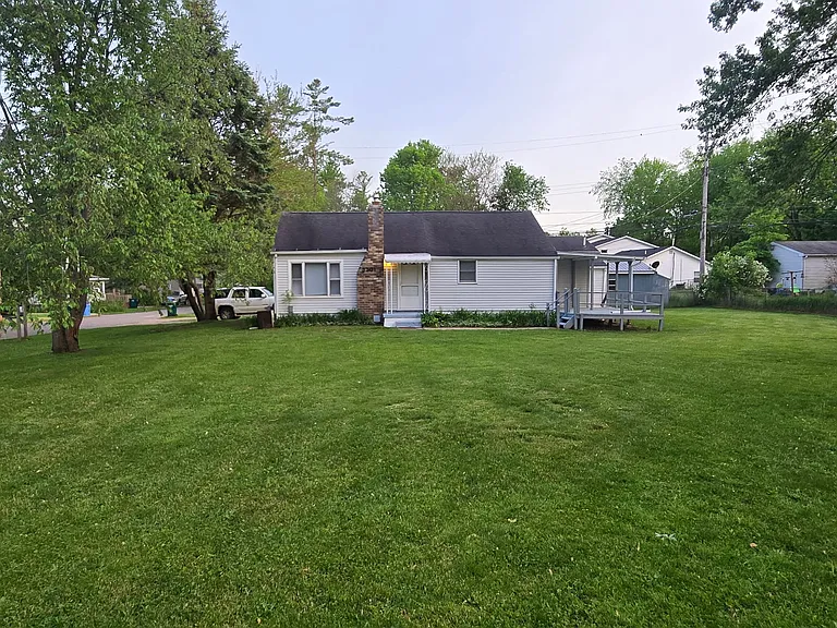 3301 Wilson Ave — Photo 4