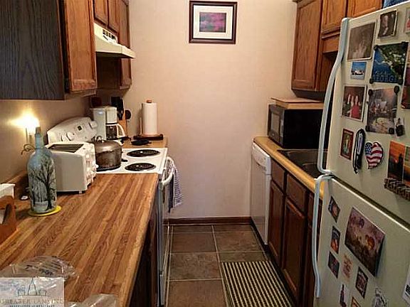4th image of 1104 S Chimney Hill Dr
