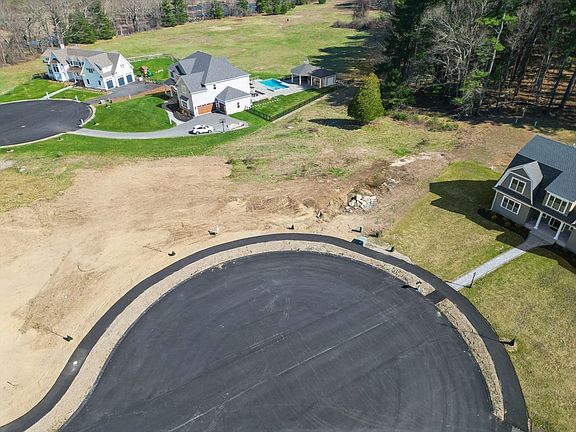 5th image of 4 Ruby Cir