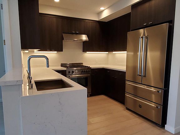 3rd image of 2600 Harrison St #203