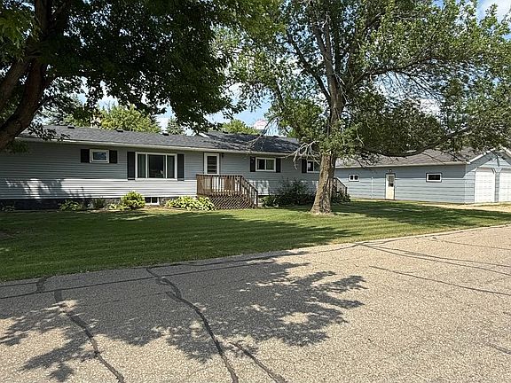 2nd image of 307 4th Ave S