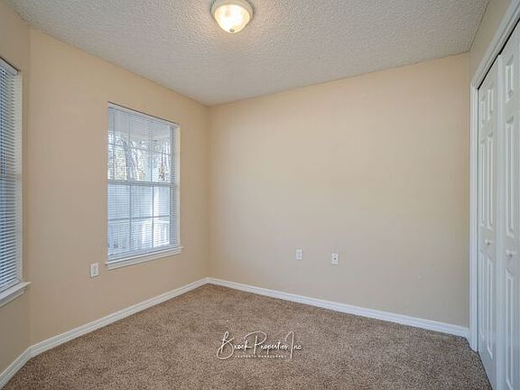 5th image of 5601 Brentwater Pl