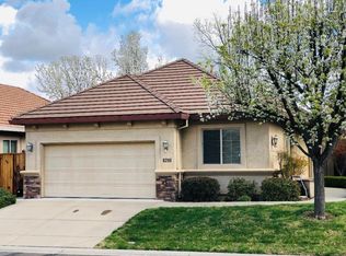 8201 Ashcrest Ln, Fair Oaks, CA 95628