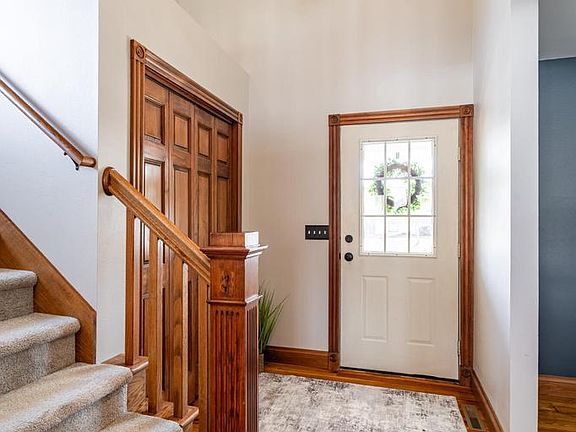 3rd image of 2421 Krause ROAD