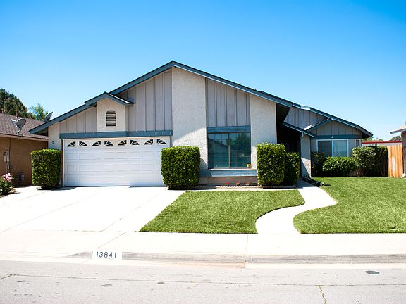 2nd image of 13841 Pheasant Knoll Ln