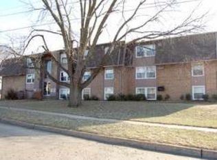 7600 Dennis Dr APT 2, Urbandale, IA 50322