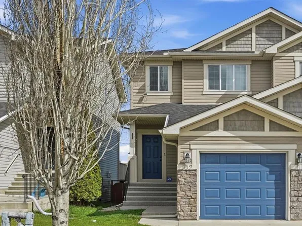 512 S Panatella Sq NW, Calgary, AB T3K 0T5