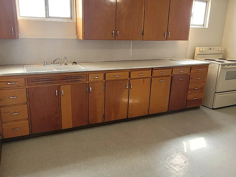 551 E Hooper Ave #1 — Photo 5