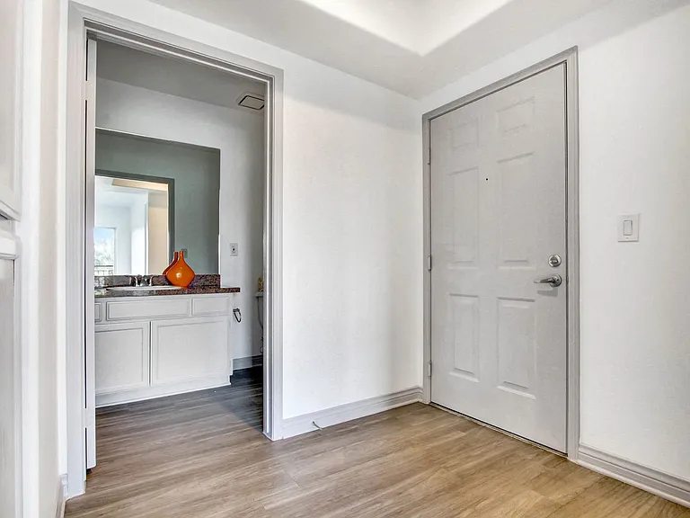 821 Wilcox Ave — Photo 26
