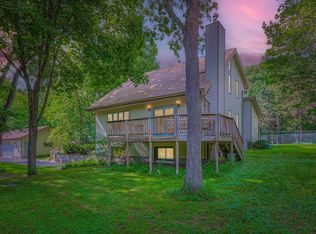 9480 206th St N, Forest Lake, MN 55025