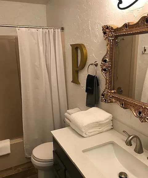 19 Lunsford Ln — Photo 19