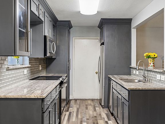 4th image of 1316 Cy Blackburn Cir