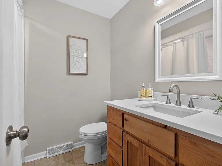 6232 Woodson Rd — Photo 44