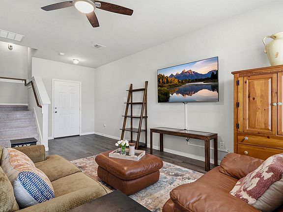 3rd image of 2542 Sturgeon Way