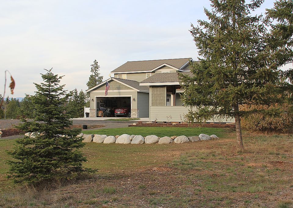 2nd image of 987 W Vermilion Ln
