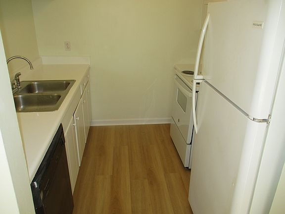 Kitchen with appliances