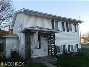 1st image of 103 W Pine St