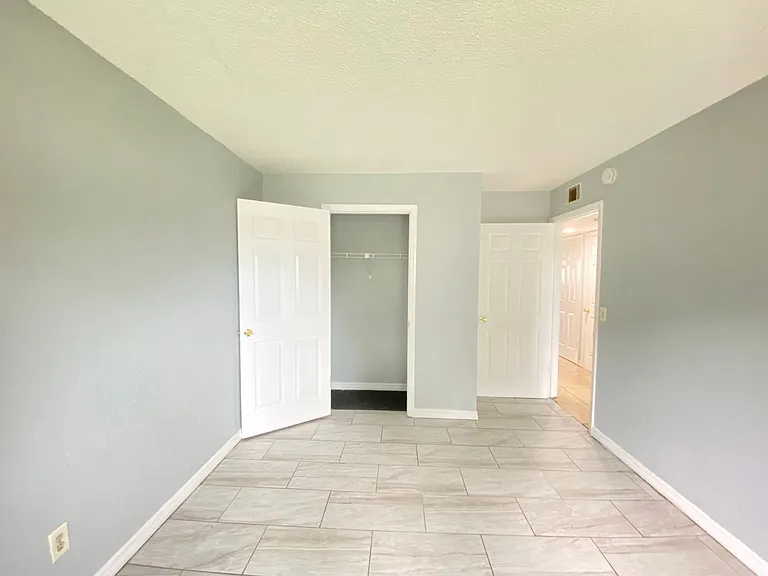 605 Northlake Blvd #63 — Photo 17