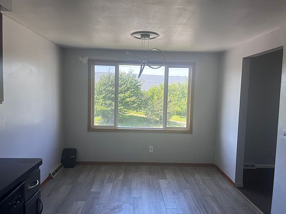 5th image of 31 Crandon Blvd #2
