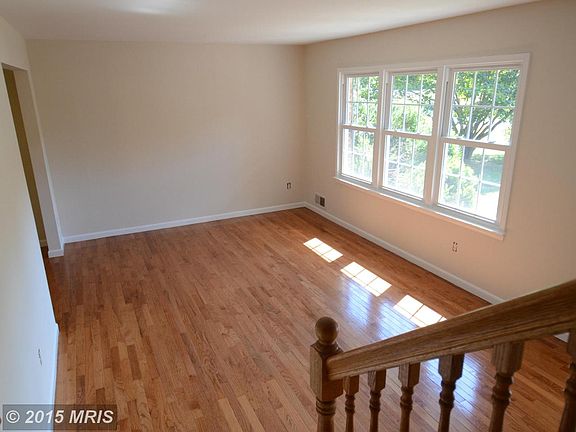 3rd image of 16209 Oak Meadow Dr