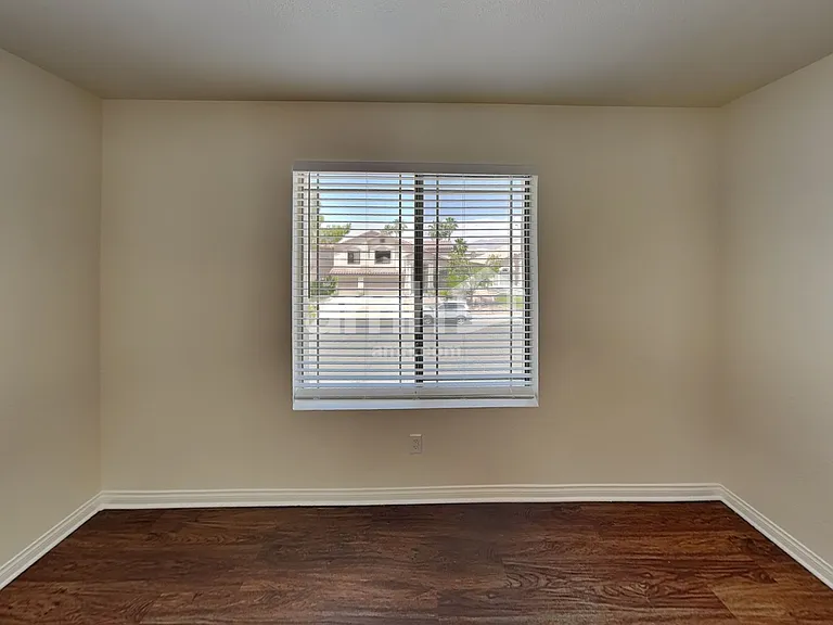 8221 Woodland Prairie Ave — Photo 15