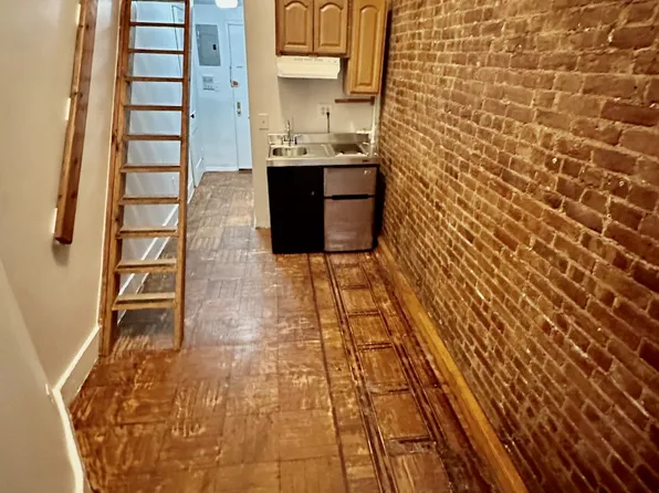 103 West 70th Street image 1 of 6