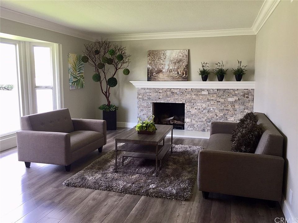 1st image of 2314 E Alden Ave
