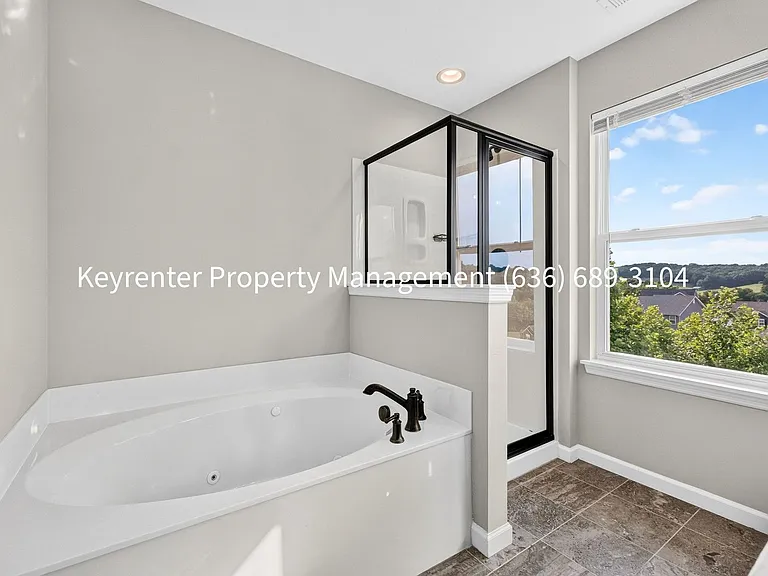 2823 Winding Valley Dr — Photo 27