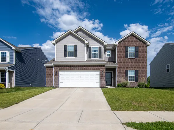 3997 Woodview Dr, Columbus, IN 47201
