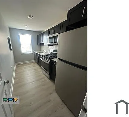 2 bed, $2,000 — Photo 3