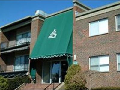 1206 Greendale Ave APT 227, Needham, MA, 02492