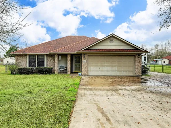 4510 Peck St, Santa Fe, TX 77517