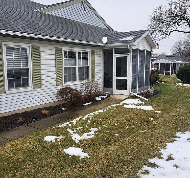 2nd image of 7025 Arbor Dr