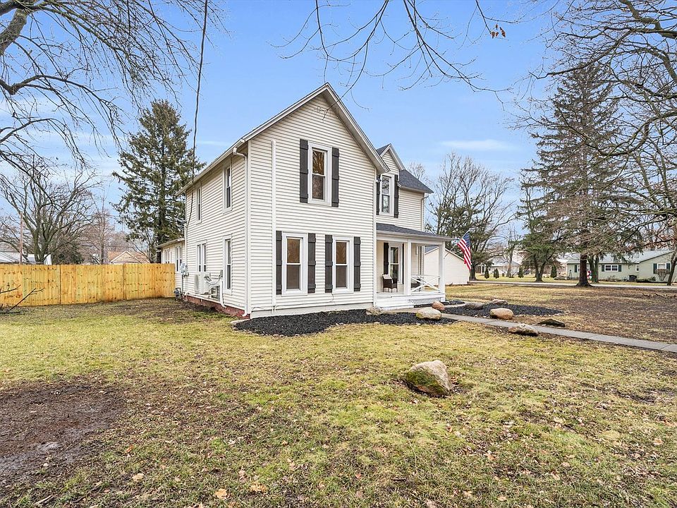 308 4th St, Ivesdale, IL 61851 Zillow