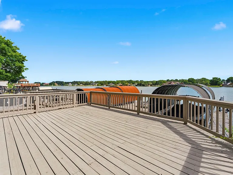 1208 Lake View Dr — Photo 19