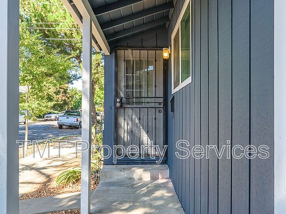 2nd image of 2431 33rd St
