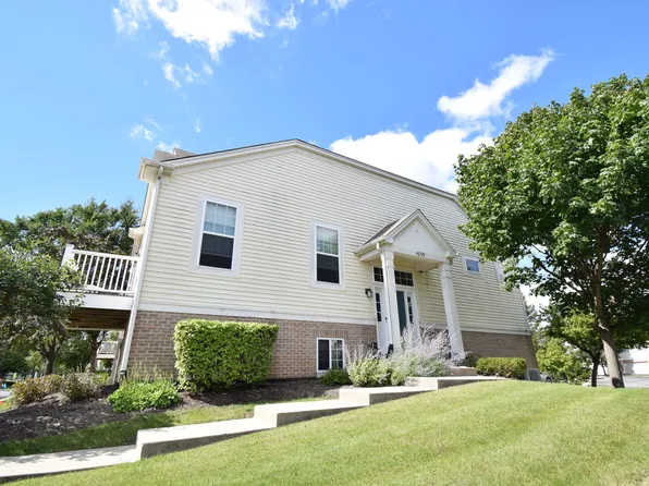 1630 Dogwood Ln, Hanover Park, IL 60133