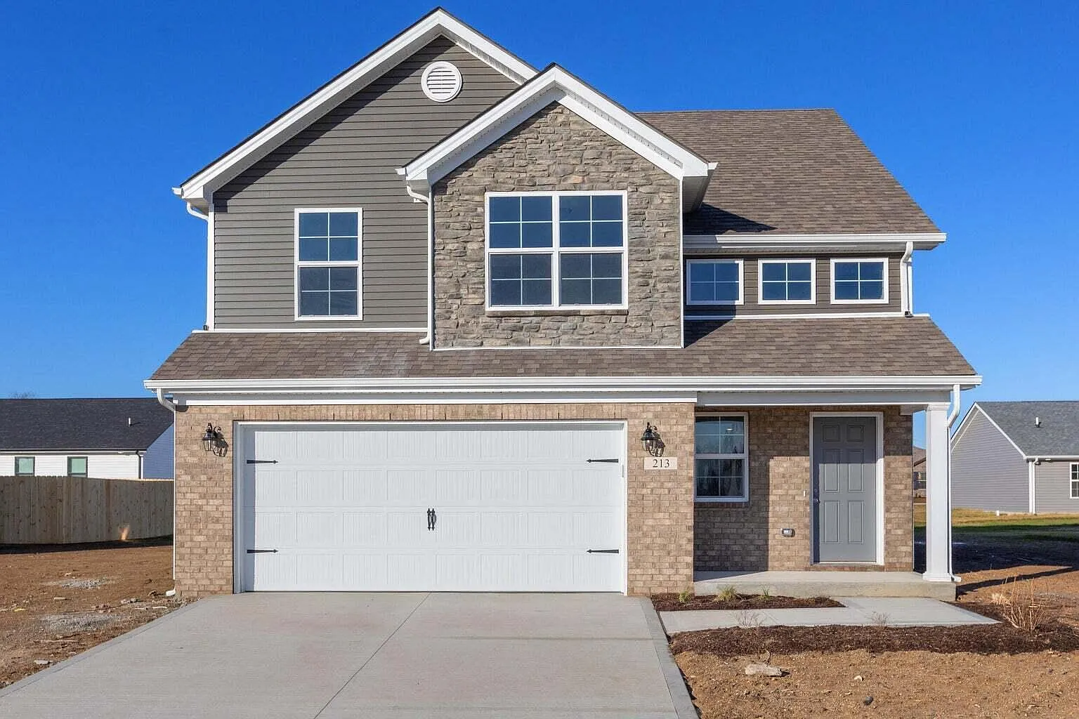 4 bed, 2.5 bath, 1695 sqft, $2,275 — Photo 2
