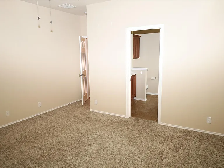 1804 Golden Arrow Ave — Photo 13