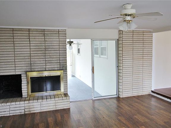 3rd image of 2533 Fernwood Dr