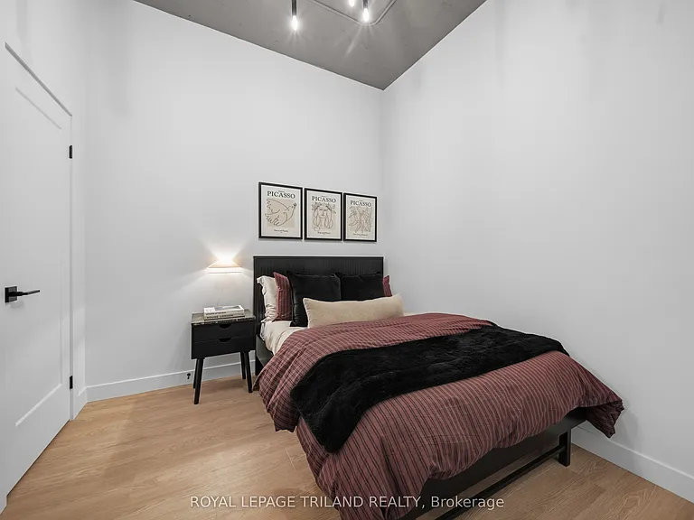 685 Richmond St #209 — Photo 22